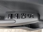 белый Hyundai Solaris 1.6 AT (123 л.с.) 2022 фото 13