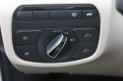 белый Infiniti QX50 2.0 CVT (249 л.с.) 4WD 2018 фото 13
