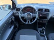 Серебряный Volkswagen Polo 1.6 MT (105 л.с.) 2014 фото 8
