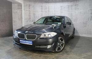 Серый BMW 5 серии 520i 2.0 AT (184 л.с.) 2012