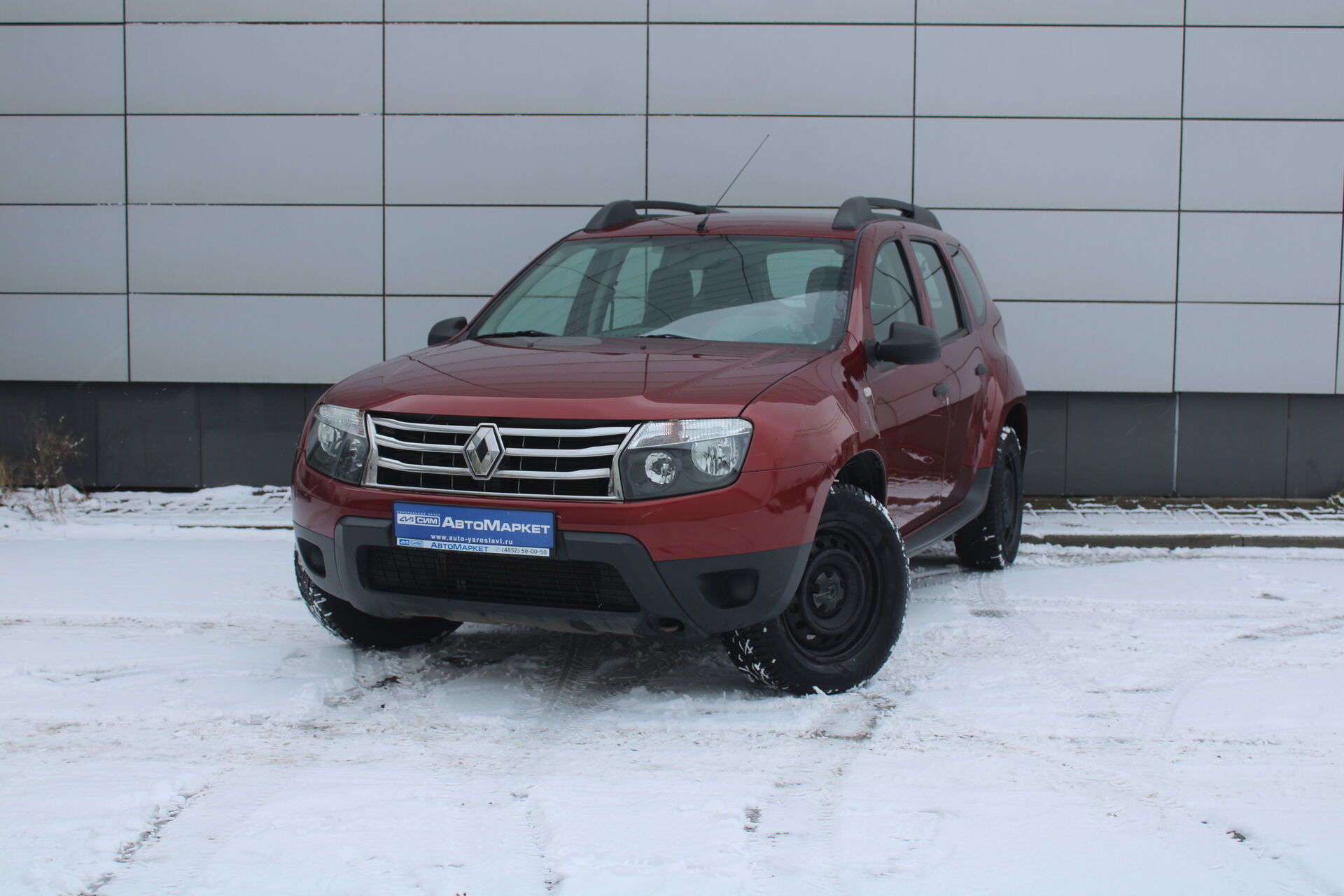 Красный Renault Duster 2.0 MT (135 л.с.) 4WD 2014