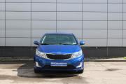 Синий Kia Rio 5-speed 1.6 MT (123 л.с.) 2012 фото 1