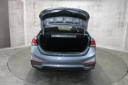 Серый Hyundai Solaris 1.6 MT (123 л.с.) 2017 фото 12