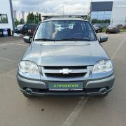 Серый Chevrolet Niva 1.7 MT (80 л.с.) 4WD 2016 фото 8