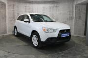 Белый Mitsubishi ASX 1.6 MT (117 л.с.) 2012 фото 2