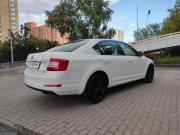 белый Skoda Octavia 1.2 MT (105 л.с.) 2013 фото 19