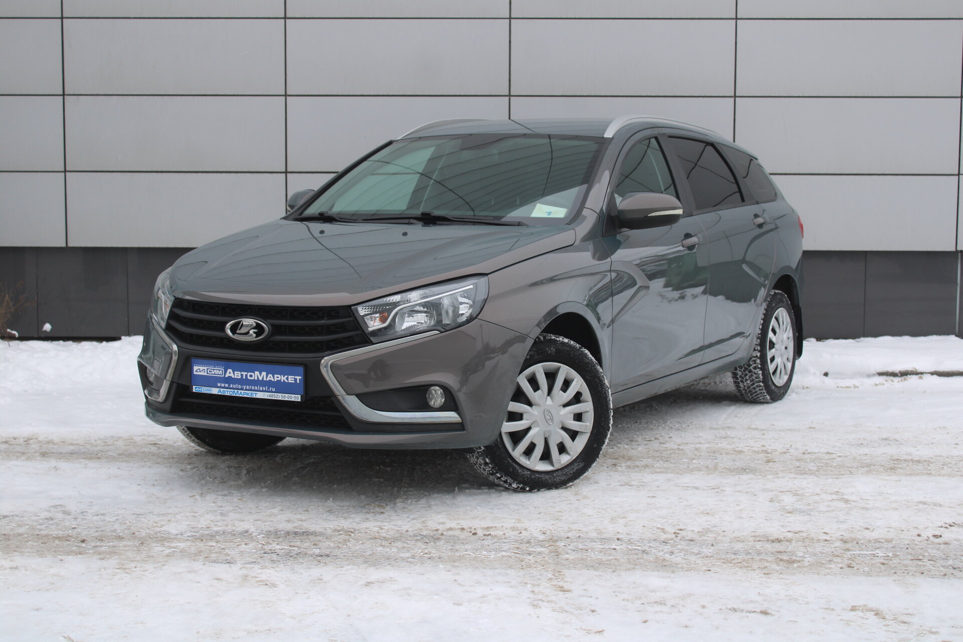 Серый Lada (ВАЗ) Vesta SW 1.6 MT (106 л.с.) 2022