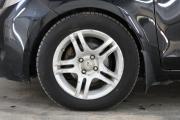 Черный Toyota Yaris 1.3 MT (87 л.с.) 2007 фото 12
