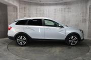 Серебряный Lada (ВАЗ) Vesta SW 1.6 MT (106 л.с.) 2020 фото 3