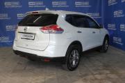 белый Nissan X-Trail 2.5 CVT (171 л.с.) 4WD 2018 фото 3