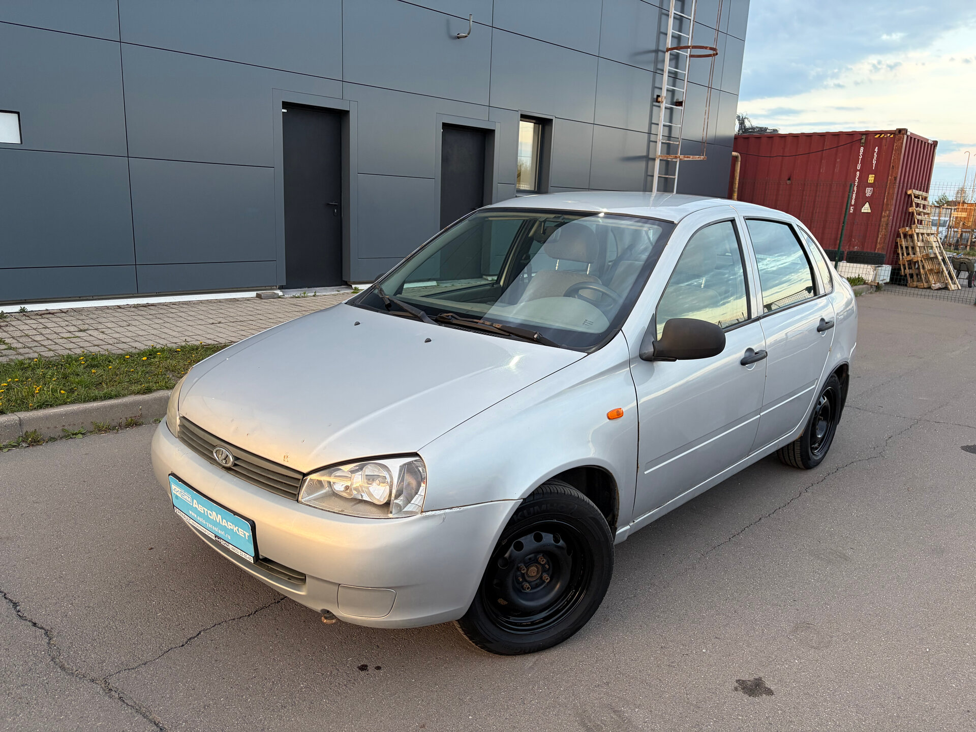 Серебряный Lada (ВАЗ) Kalina 1.4 MT (89 л.с.) 2009