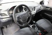 Серый Hyundai Solaris 1.6 MT (123 л.с.) 2017 фото 8
