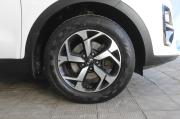 белый Kia Sportage 2.0 AT (150 л.с.) 2019 фото 8