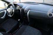 Красный Lada (ВАЗ) Largus Cross 1.6 MT (106 л.с.) 2020 фото 10