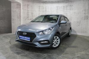 Серый Hyundai Solaris 1.6 MT (123 л.с.) 2017