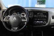черный Mitsubishi Outlander 2.0 CVT (146 л.с.) 4WD 2013 фото 8