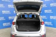 серебряный Kia Sportage 2.0 AT (150 л.с.) 4WD 2018 фото 9