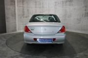Серебряный Kia Spectra 1.6 MT (101 л.с.) 2008 фото 6