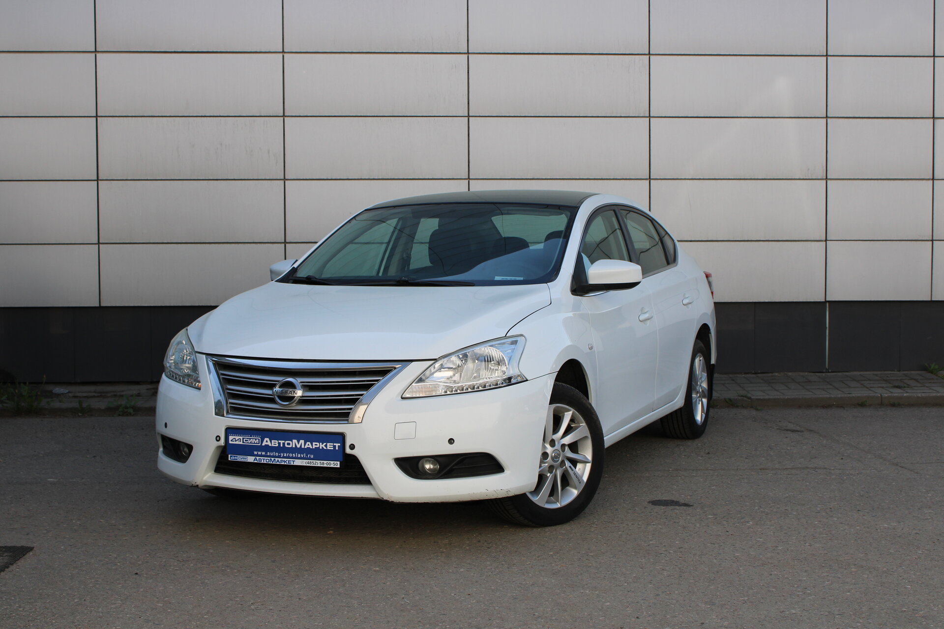 Белый Nissan Sentra 1.6 MT (117 л.с.) 2015