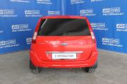 красный Ford Fusion 1.4 MT (80 л.с.) 2009 фото 6