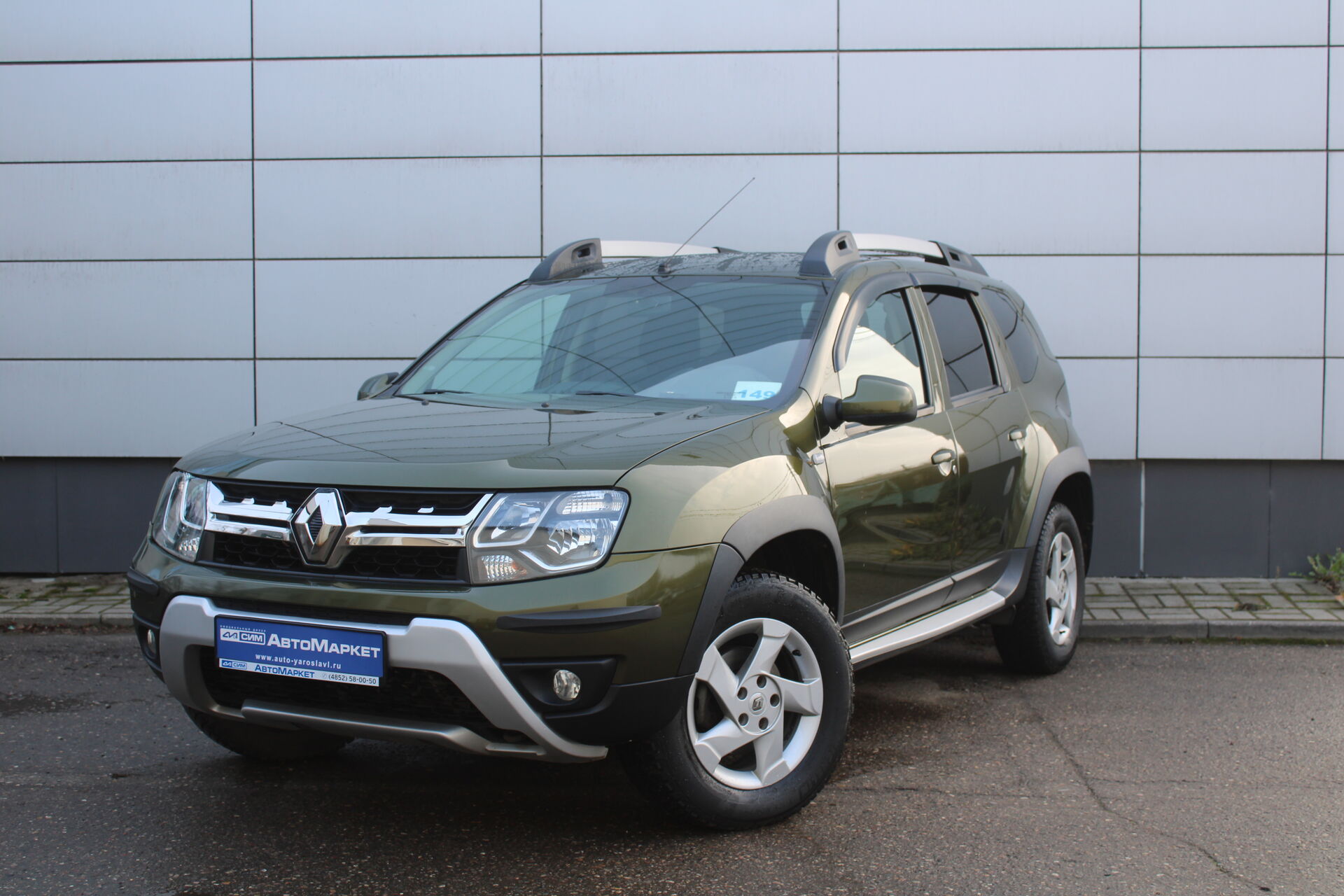 Зеленый Renault Duster 2.0 AT (143 л.с.) 4WD 2018