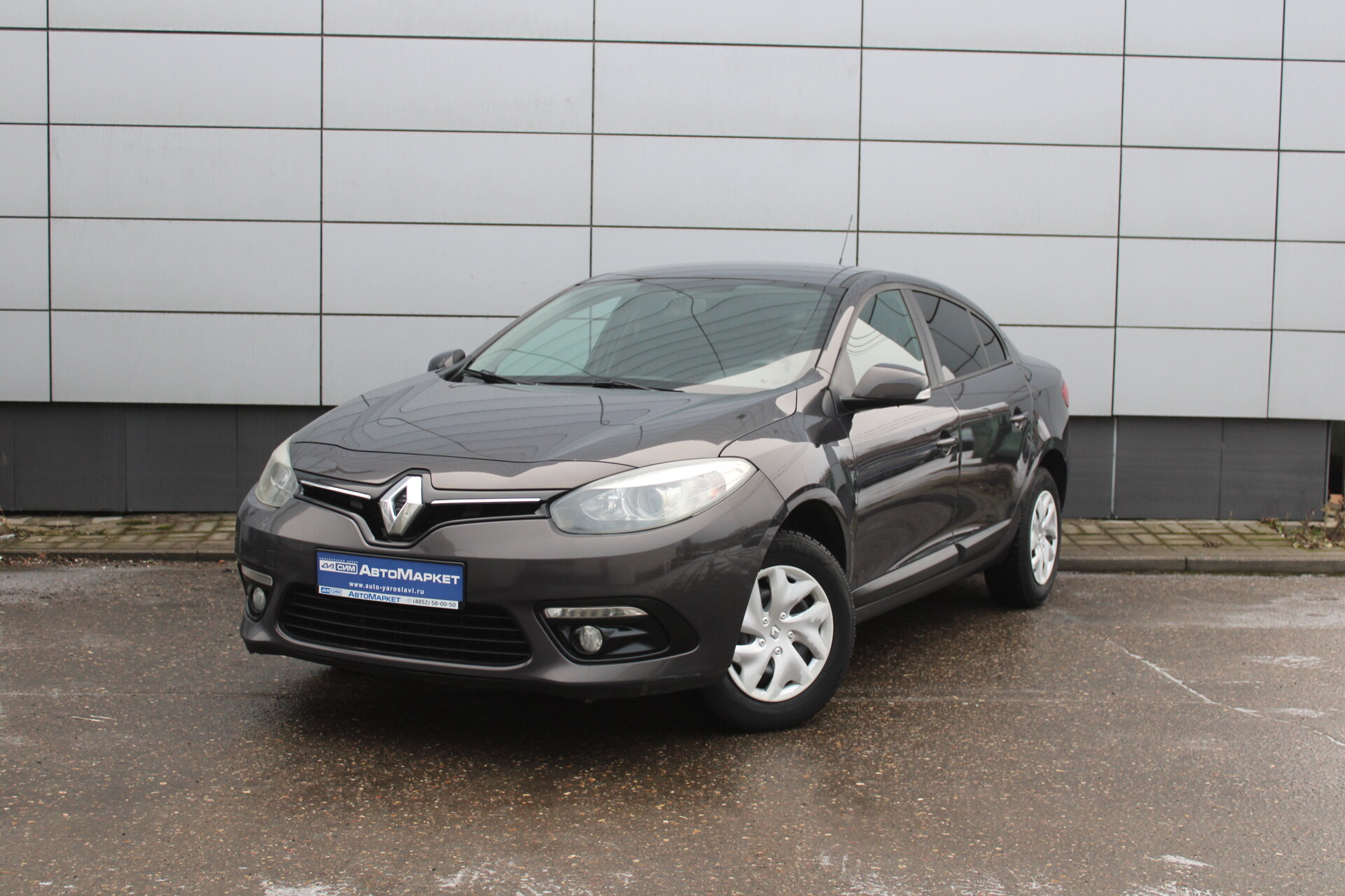Коричневый Renault Fluence 1.6 MT (106 л.с.) 2013