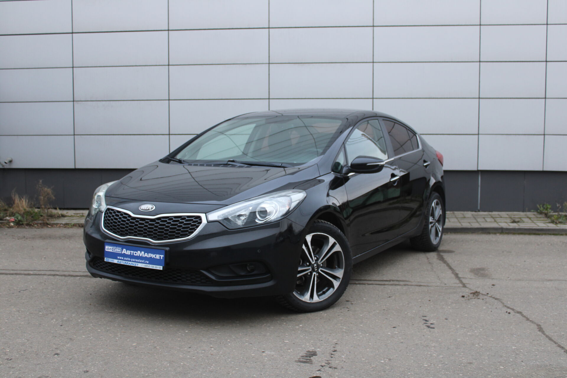 Черный Kia Cerato, III 1.6 AT (130 л.с.) 2013
