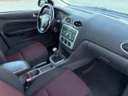 Черный Ford Focus 1.8 MT (125 л.с.) 2006 фото 2