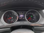 Красный Volkswagen Tiguan 1.4 AMT (150 л.с.) 4WD 2022 фото 10