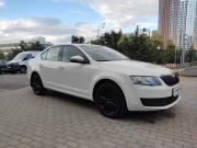 белый Skoda Octavia 1.2 MT (105 л.с.) 2013 фото 20