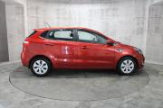 Красный Kia Rio 6-speed 1.6 MT (123 л.с.) 2014 фото 3