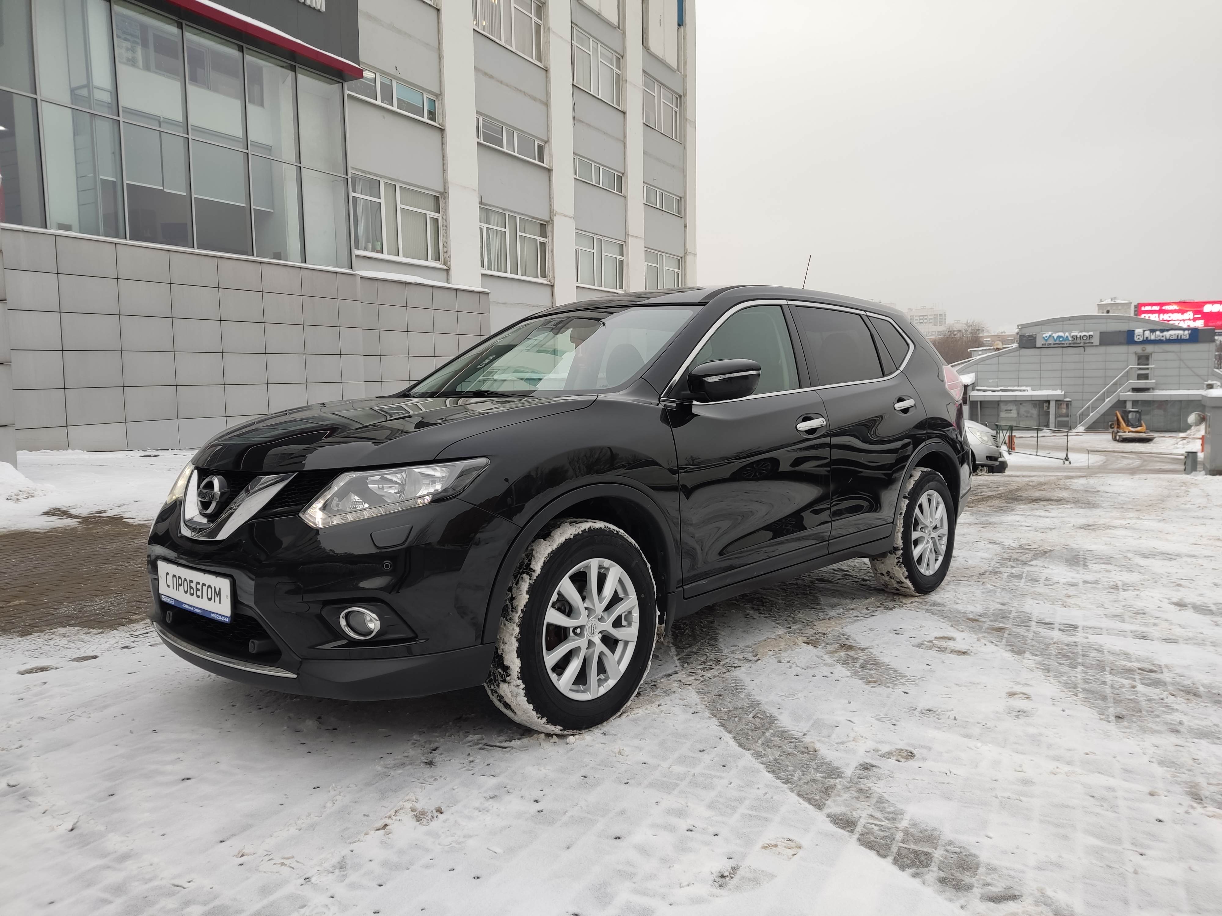 черный Nissan X-Trail 2.0 CVT (144 л.с.) 4WD 2016