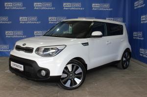 белый Kia Soul, II Рестайлинг 2.0 AT (150 л.с.) 2018