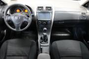 Черный Toyota Corolla 1.6 MT (124 л.с.) 2007 фото 8