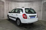 Белый Lada (ВАЗ) Granta Cross 1.6 MT (87 л.с.) 2021 фото 7