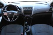 Серебряный Hyundai Solaris 1.4 MT (107 л.с.) 2016 фото 8