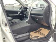 белый Suzuki Grand Vitara 2.0 AT (140 л.с.) 4WD 2011 фото 15