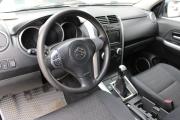 Белый Suzuki Grand Vitara 2.0 MT (140 л.с.) 4WD 2012 фото 9