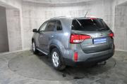 Серый Kia Sorento 2.4 AT (175 л.с.) 4WD 2014 фото 7