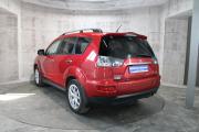 Красный Mitsubishi Outlander 2.4 CVT (170 л.с.) 4WD 2012 фото 7
