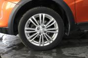 Оранжевый Lada (ВАЗ) Vesta SW Cross 1.6 MT (106 л.с.) 2019 фото 13