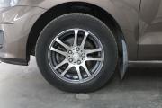 Коричневый Volkswagen Polo 1.6 MT (90 л.с.) 2018 фото 13