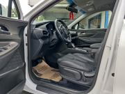 белый Hyundai Santa Fe 2.2d AT (200 л.с.) 4WD 2019 фото 9