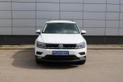 Белый Volkswagen Tiguan 1.4 MT (125 л.с.) 2018 фото 1