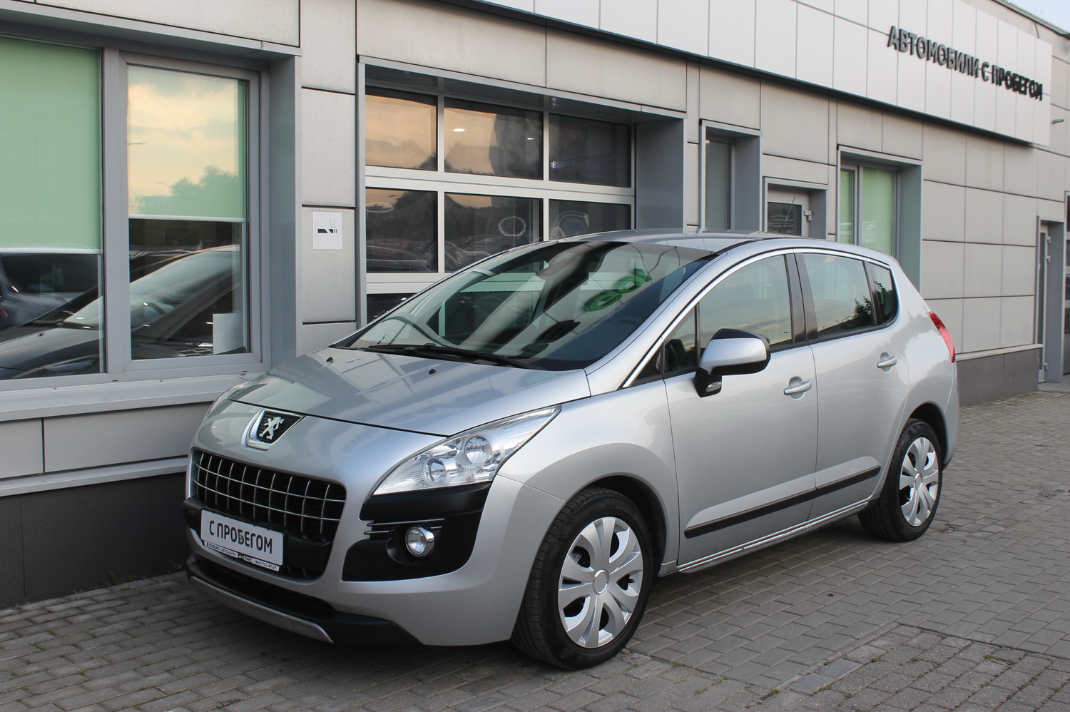 серебряный Peugeot 3008 1.6 MT (120 л.с.) 2012