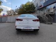 белый Hyundai Sonata 2.4 AT (188 л.с.) 2018 фото 22