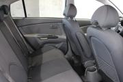 Синий Kia Rio 1.4 MT (97 л.с.) 2010 фото 11
