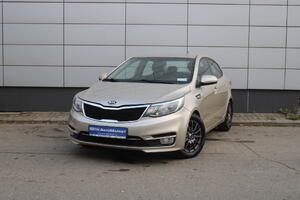 Бежевый Kia Rio, III Рестайлинг 1.6 MT (123 л.с.) 2015