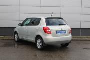 Серебряный Skoda Fabia 1.2 MT (70 л.с.) 2012 фото 7
