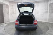 Серый Skoda Octavia 1.6 MT (102 л.с.) 2008 фото 12